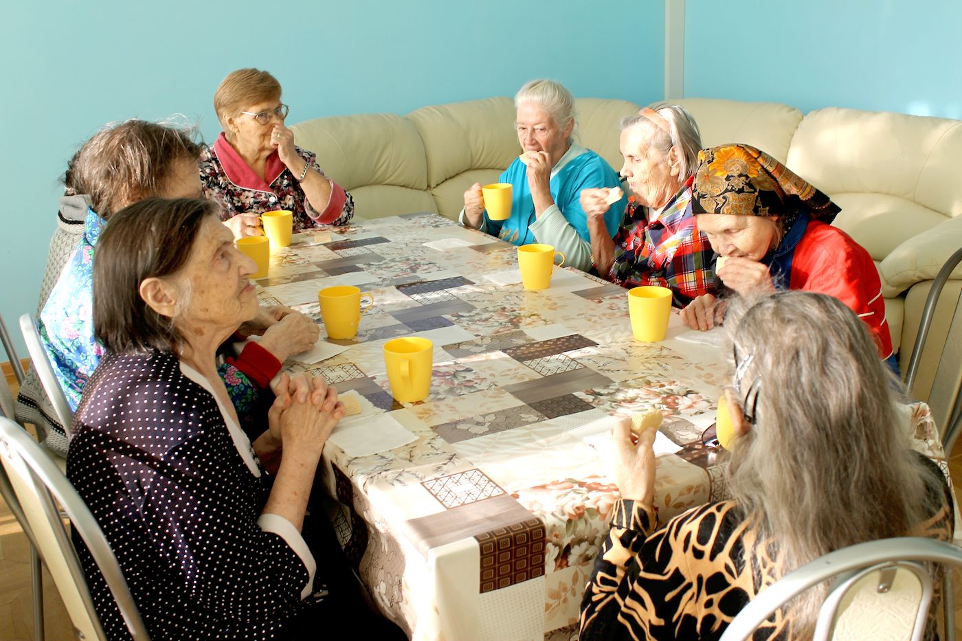 Сценарий программ для пожилых людей. Аврорины зори пансионат Коркино для престарелых. Пансионат для пожилых людей. Пансионат для пожилых людей и инвалидов. Развлечения для пенсионеров.